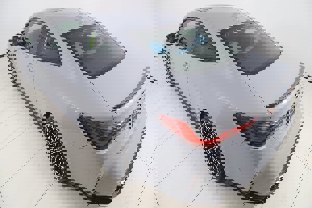 Used 2023 BMW M4 Competition image 34