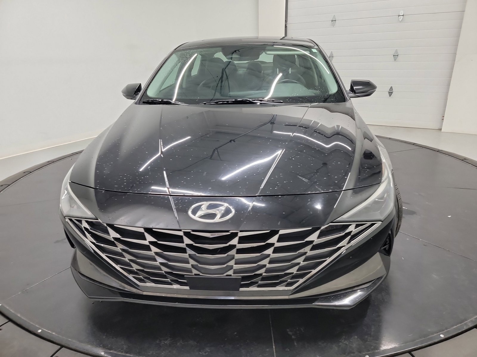 Used 2021 Hyundai Elantra Limited FWD video 2