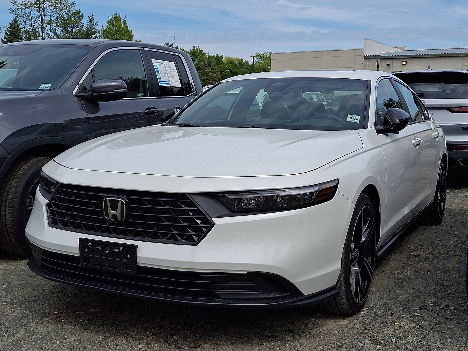 Used 2023 Honda Accord Sport image 3