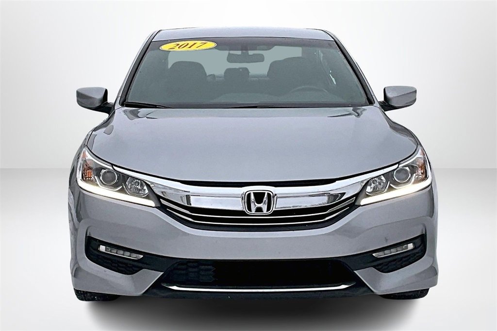 Used 2017 Honda Accord Sport Special Edition image 2