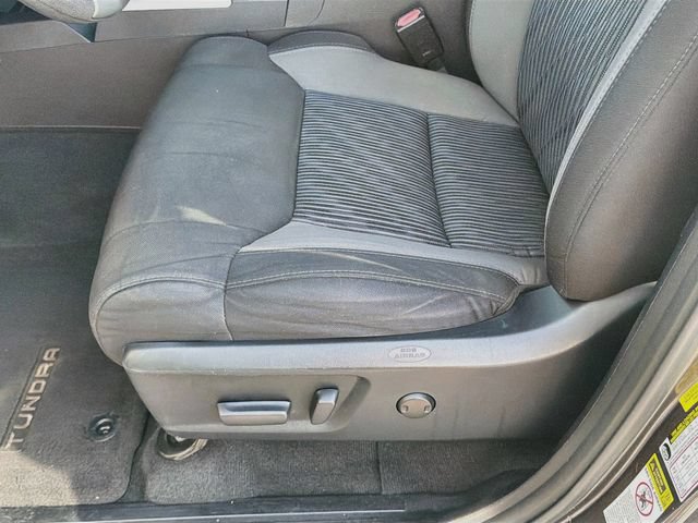 Used 2015 Toyota Tundra SR5 w/ SR5 Upgrade Package RWD image 19