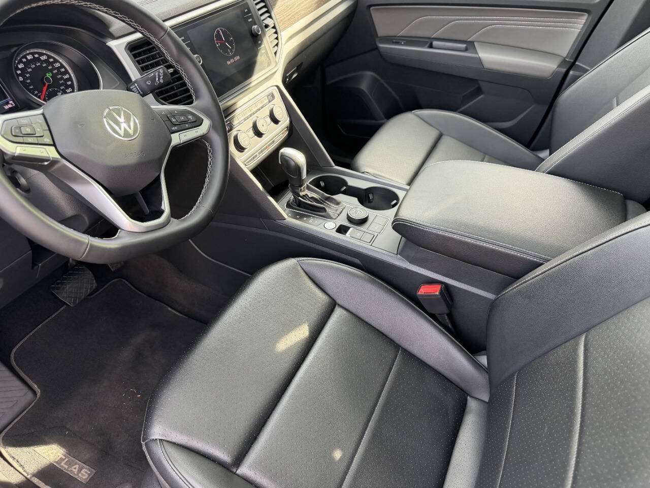 Used 2021 Volkswagen Atlas SE w/ Panoramic Sunroof Package AWD/4WD image 19