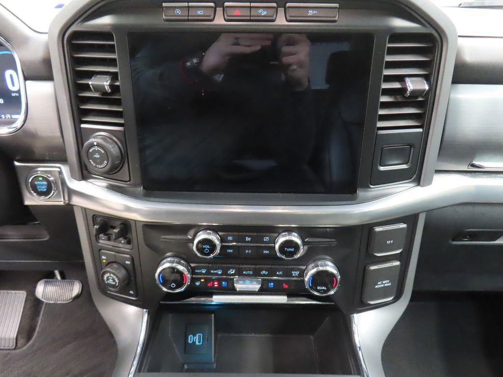 Used 2021 Ford F150 Lariat w/ Equipment Group 502A High AWD/4WD image 14