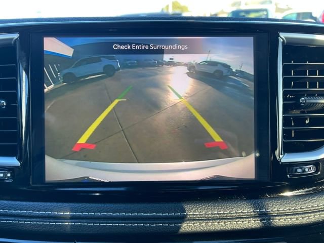 Used 2024 Chrysler Pacifica Limited image 28