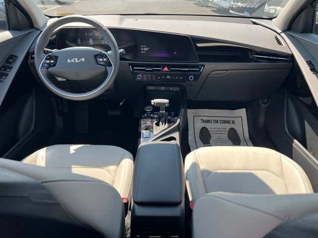 Certified 2026 Kia Niro EX FWD image 12