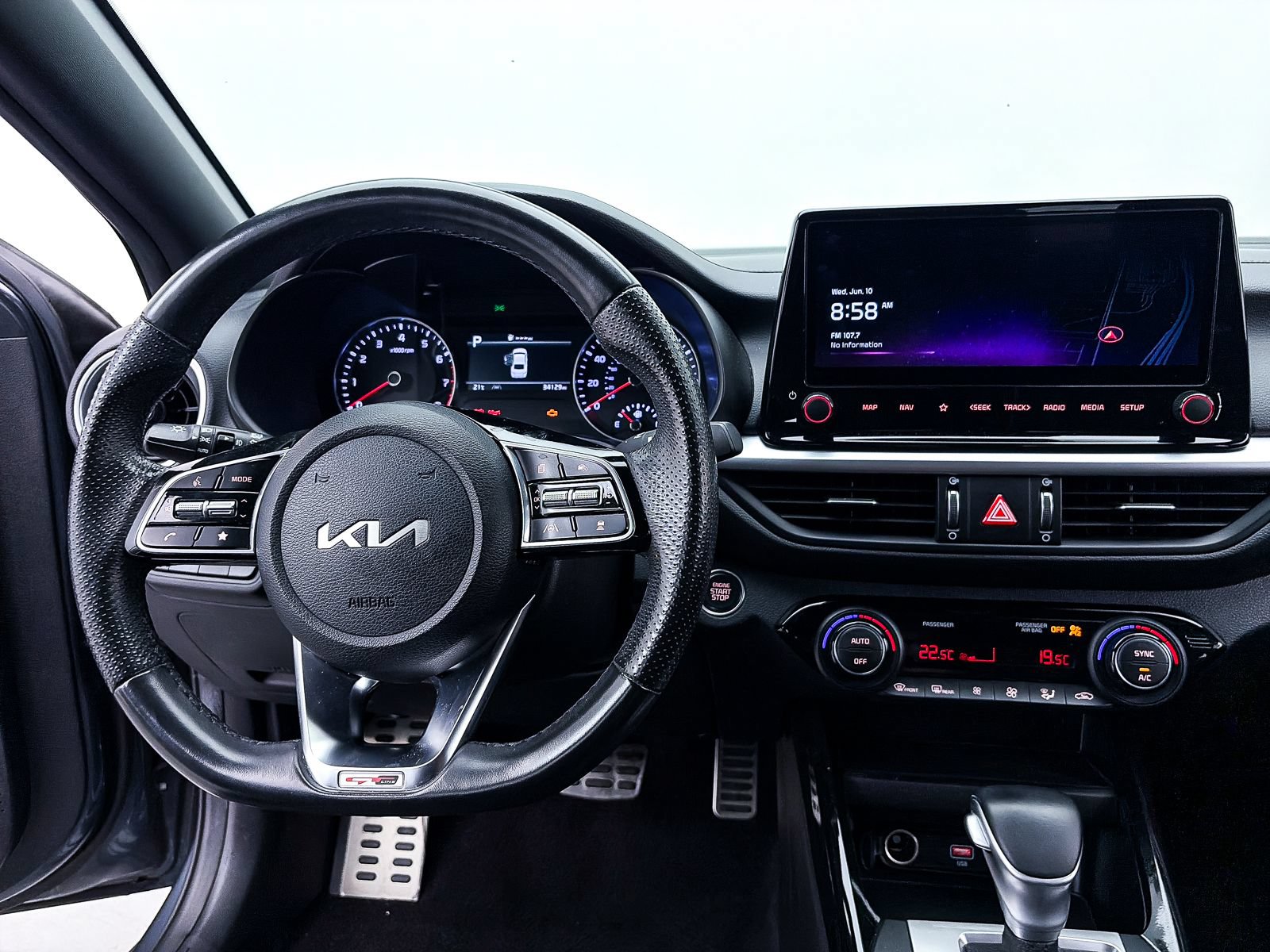 Certified 2024 Kia Forte GT-Line FWD image 3
