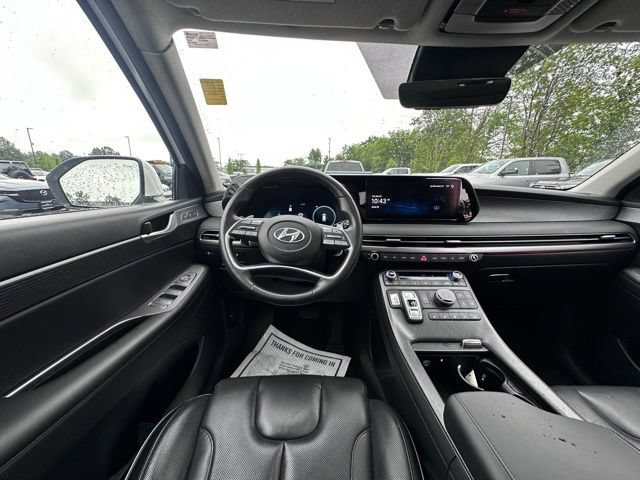 Used 2024 Hyundai Palisade Limited AWD/4WD image 16