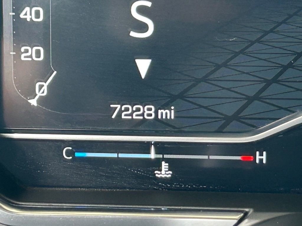 Used 2025 GMC Sierra 1500 AT4 w/ AT4 Premium Package image 46