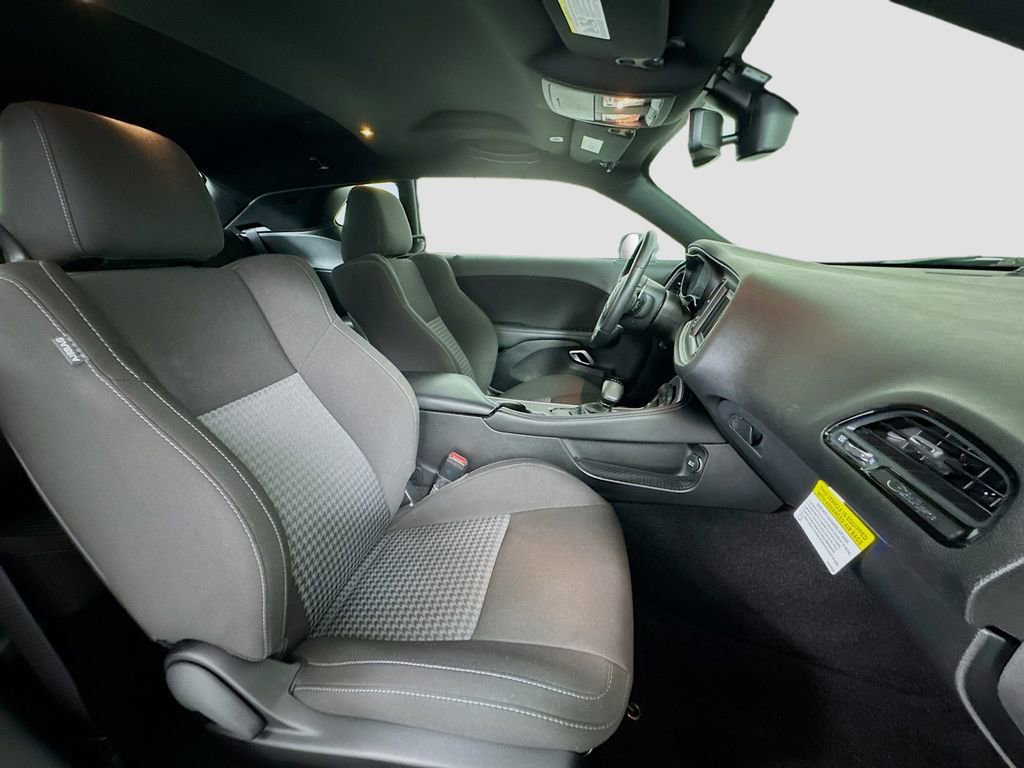 Used 2022 Dodge Challenger R/T w/ Blacktop Package image 22