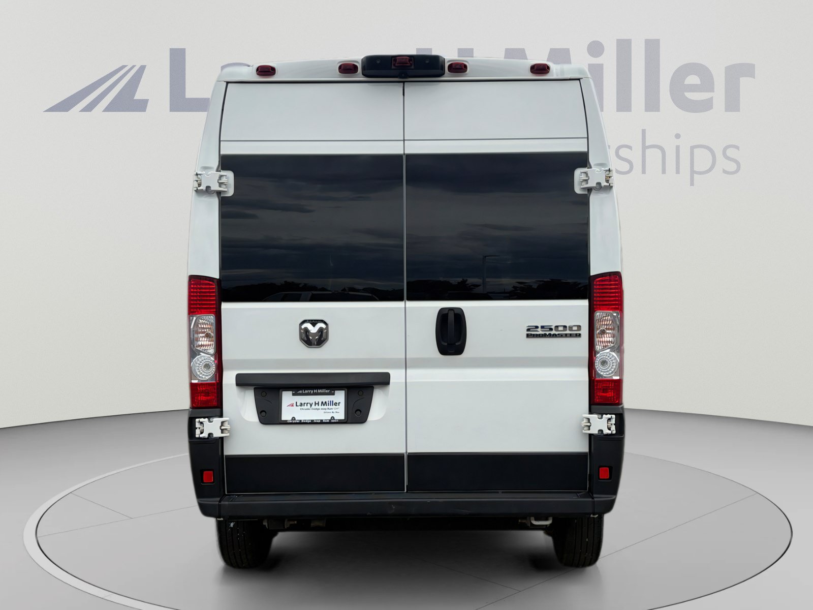Used 2023 RAM ProMaster 2500 FWD image 5