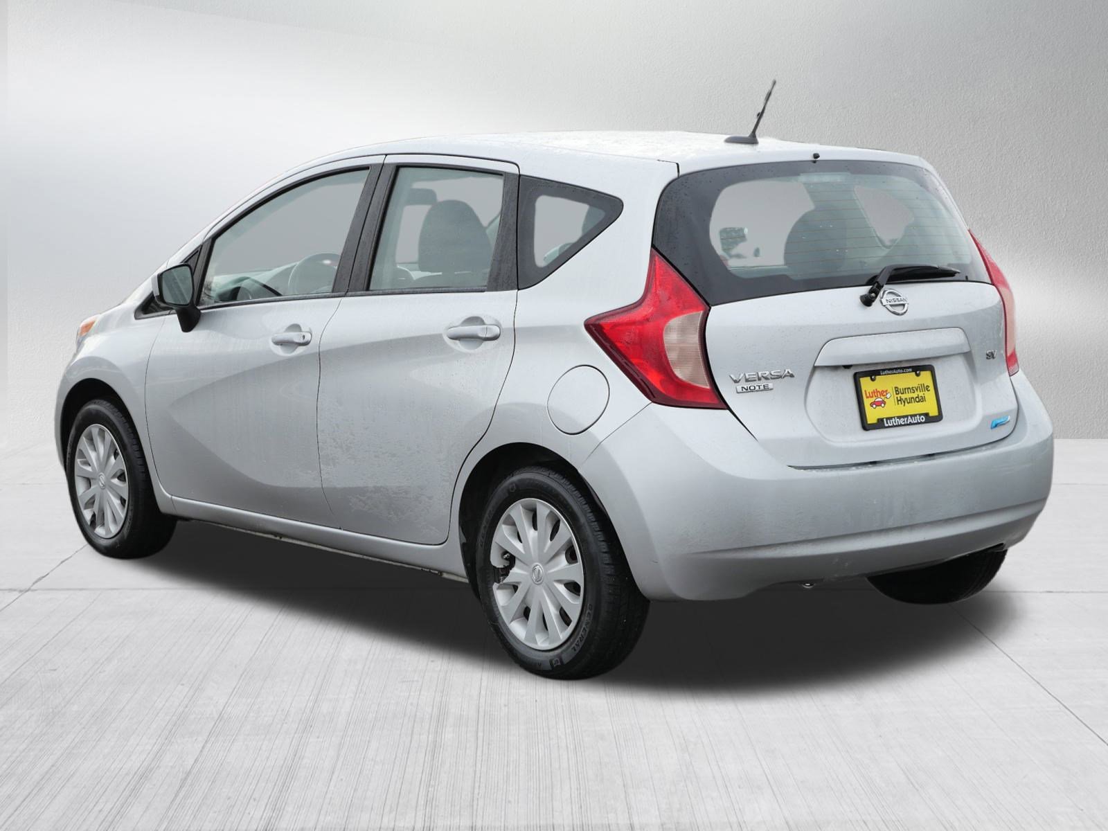 Used 2016 Nissan Versa Note SV image 5