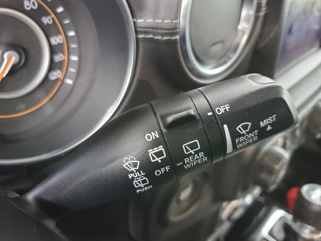 Used 2019 Jeep Wrangler Unlimited Sahara w/ Quick Order Package 24M Moab image 30