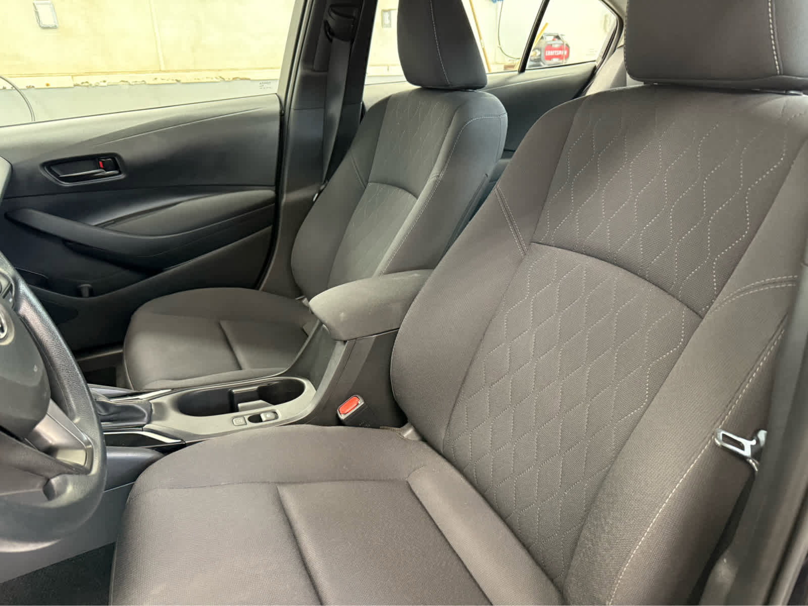 Used 2024 Toyota Corolla LE image 11