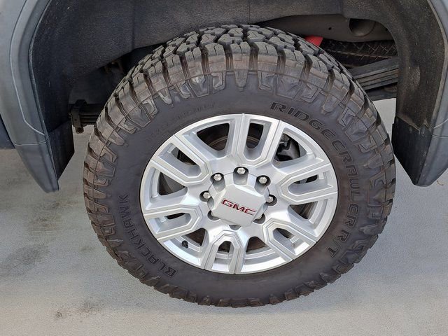 Used 2022 GMC Sierra 2500 SLT w/ SLT Preferred Package image 40