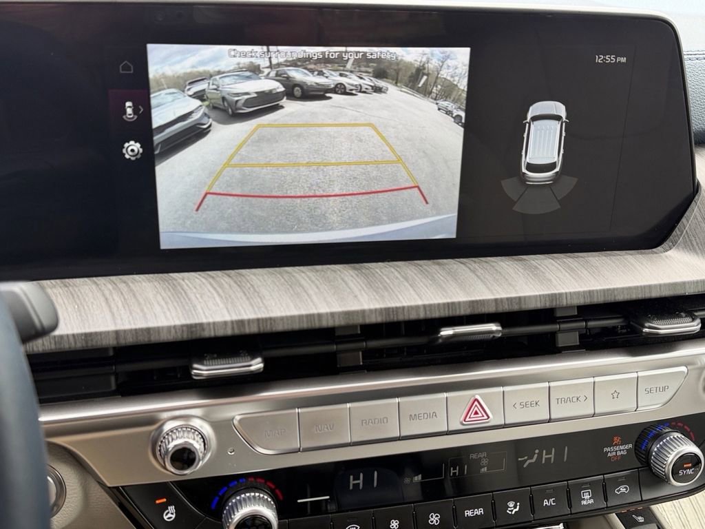 Used 2025 Kia Telluride EX w/ EX Captain's Chair Package image 28