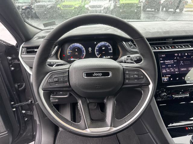 New 2025 Jeep Grand Cherokee L Altitude image 9