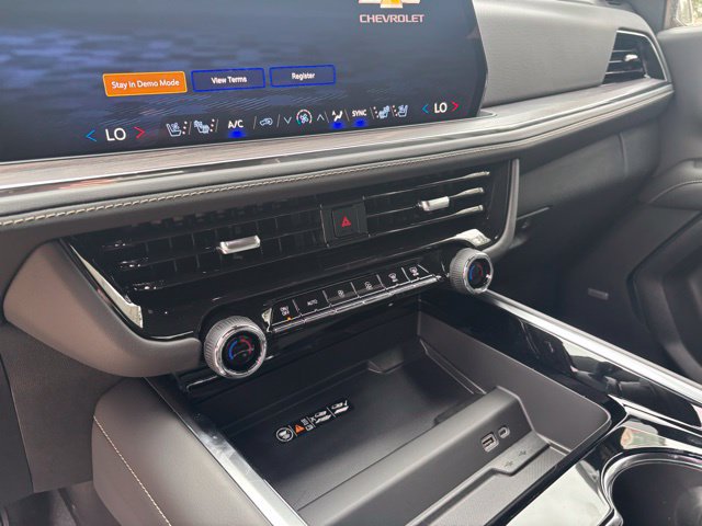 New 2026 Chevrolet Tahoe Premier w/ Sun And Tow Package AWD/4WD image 20