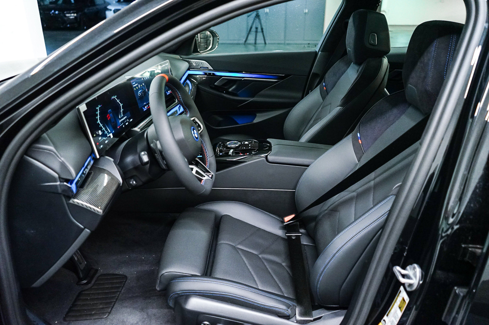 New 2026 BMW i5 M60 AWD/4WD image 18