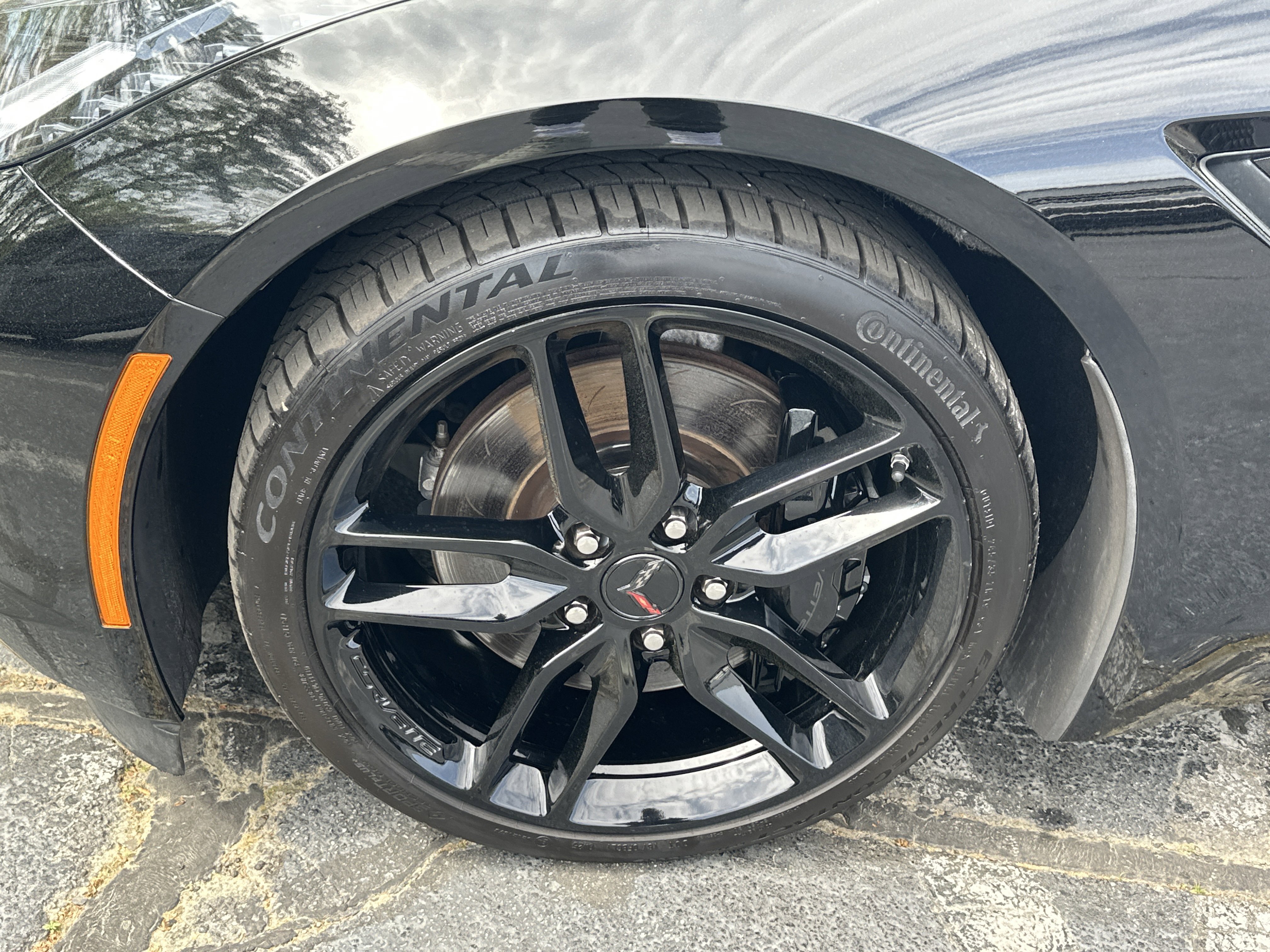 Used 2017 Chevrolet Corvette Stingray Coupe w/ Carbon Flash Badge Package RWD image 13