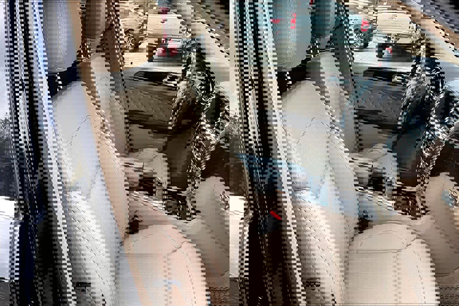 Used 2016 Mercedes-Benz GL 450 4MATIC image 9