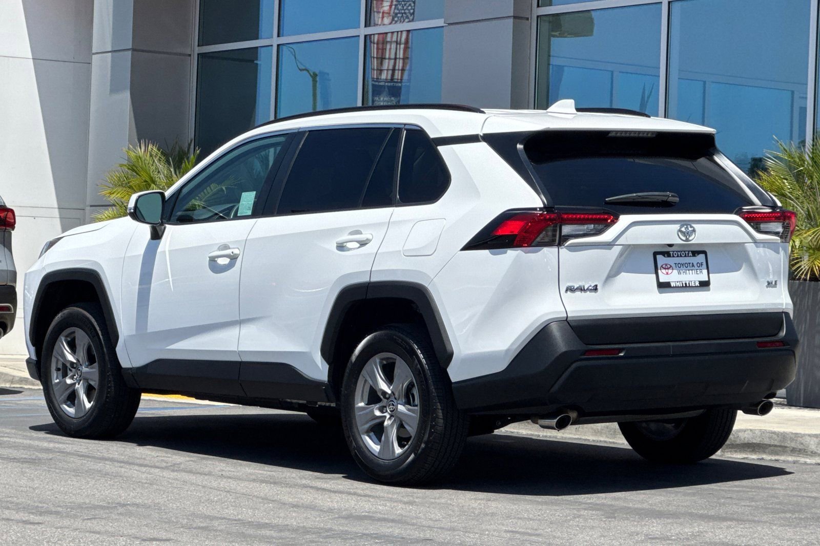 Used 2024 Toyota RAV4 XLE w/ Convenience Package FWD image 8