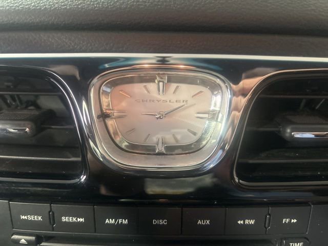 Used 2013 Chrysler 200 LX image 36