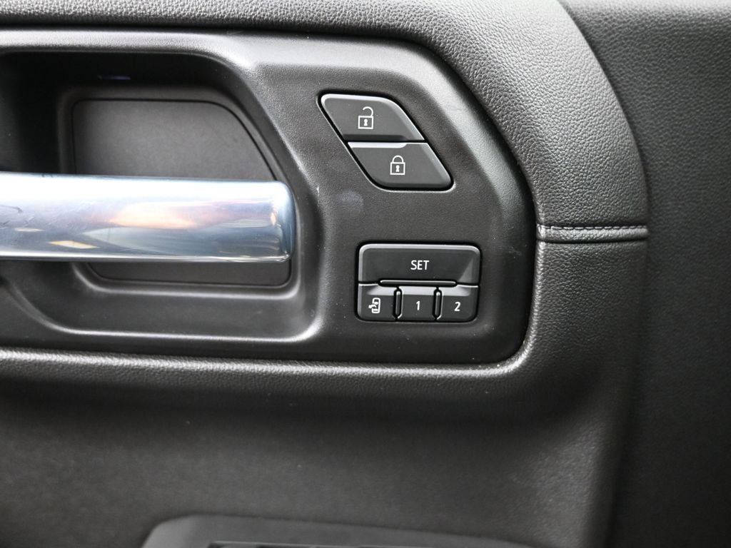 Used 2020 Chevrolet Silverado 1500 High Country image 26