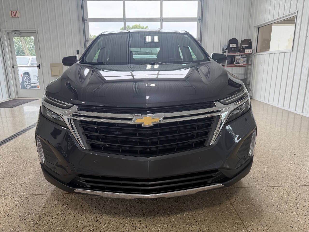 Used 2023 Chevrolet Equinox LT FWD image 8