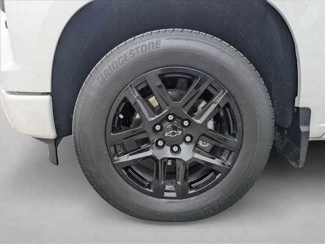 Used 2024 Chevrolet Silverado 1500 Custom image 23