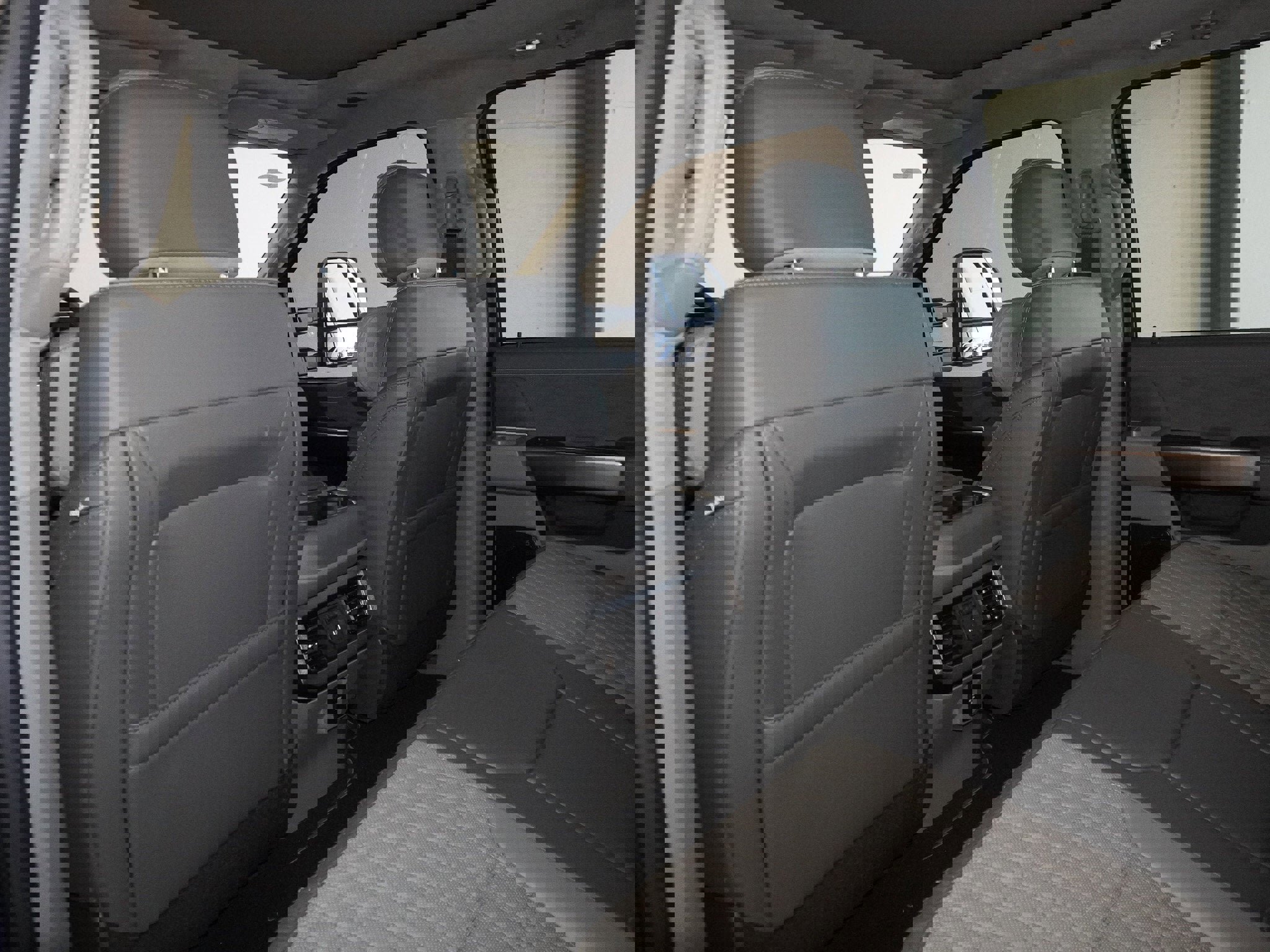 Used 2026 Ford F450 Platinum image 37