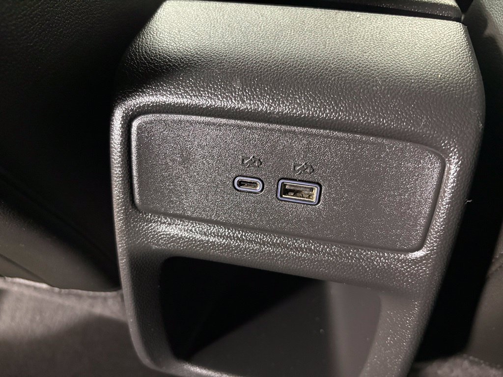 Used 2024 Chevrolet Trax LT FWD image 39