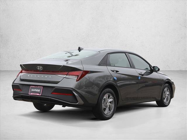 New 2026 Hyundai Elantra SE image 5