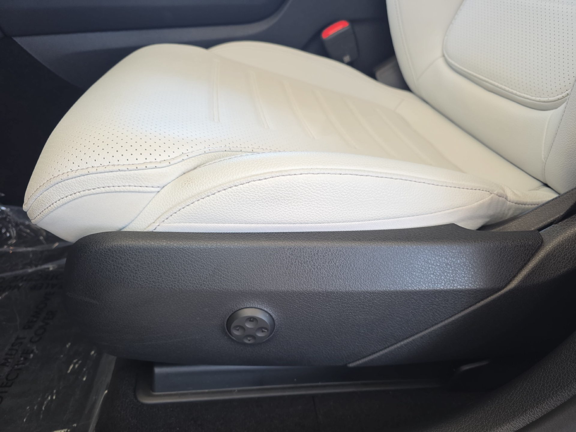Certified 2026 Mercedes-Benz GLC 300 4MATIC image 28