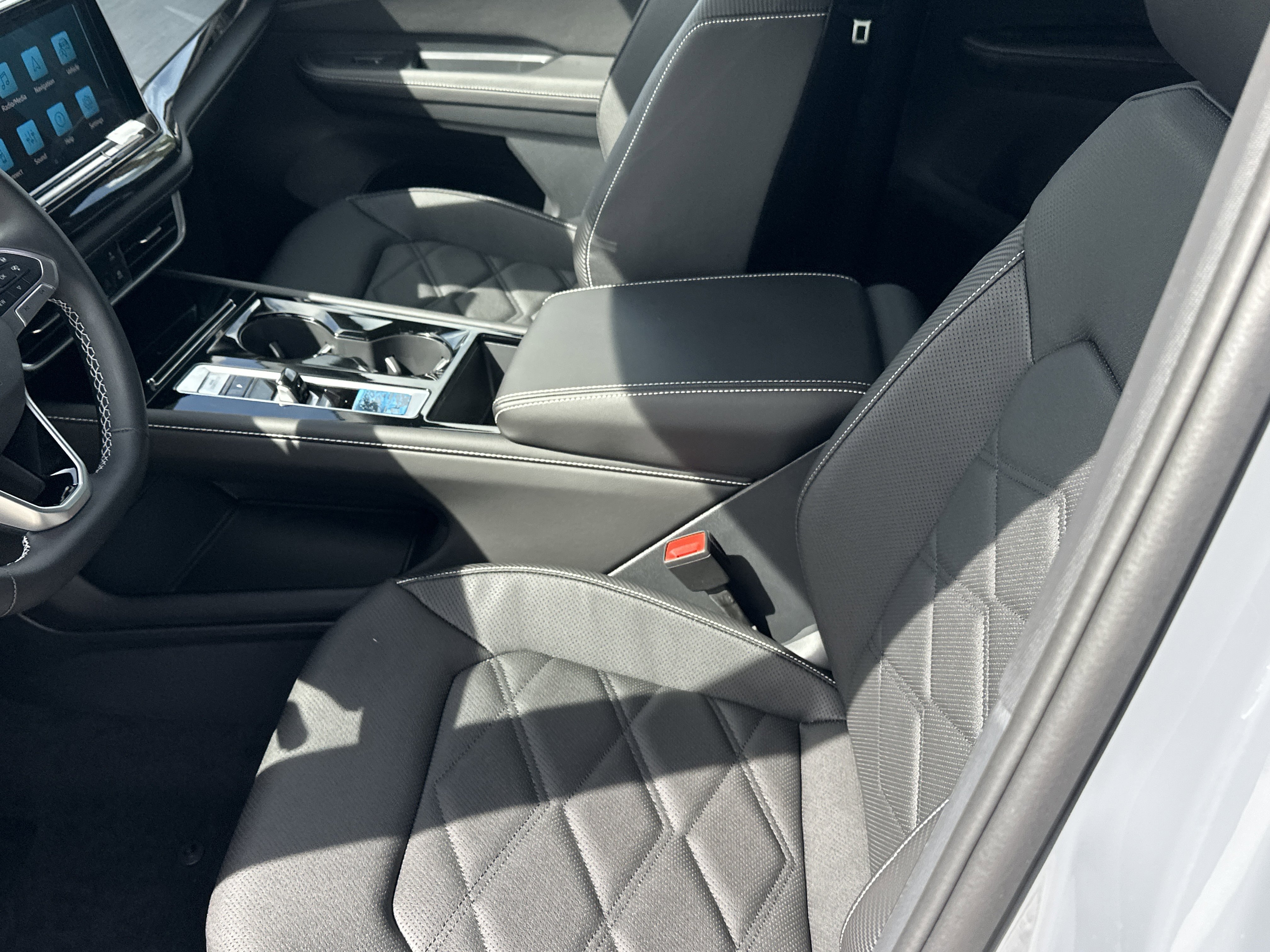 New 2026 Volkswagen Atlas Cross Sport SE image 16