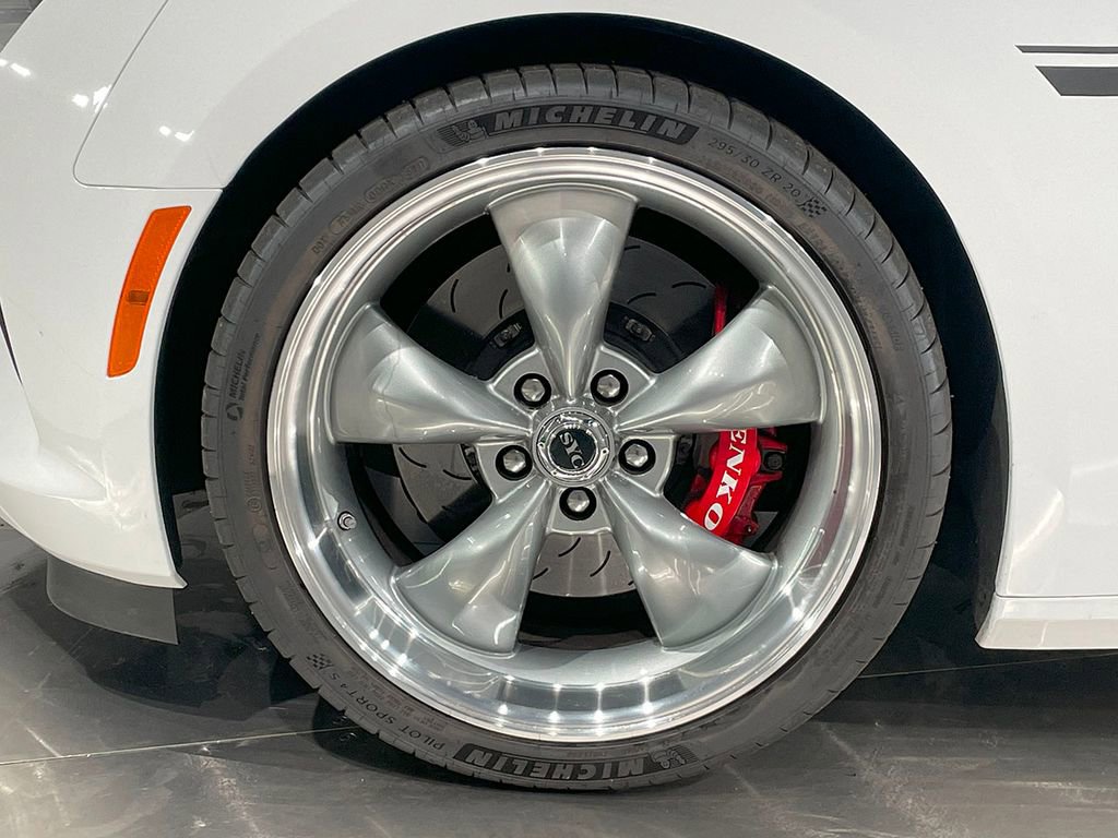 Used 2018 Chevrolet Camaro SS RWD image 9