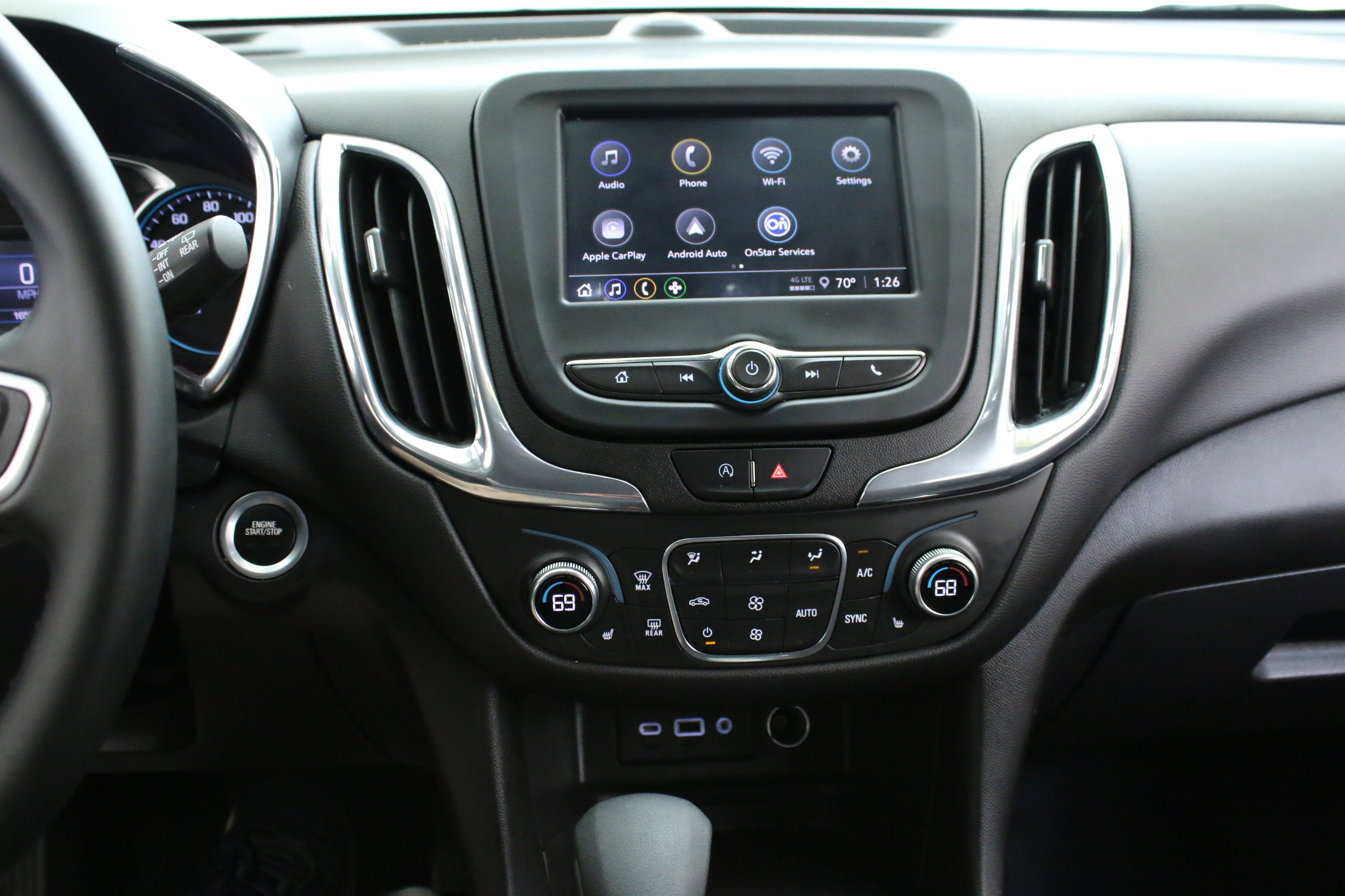 Used 2023 Chevrolet Equinox LT FWD image 18