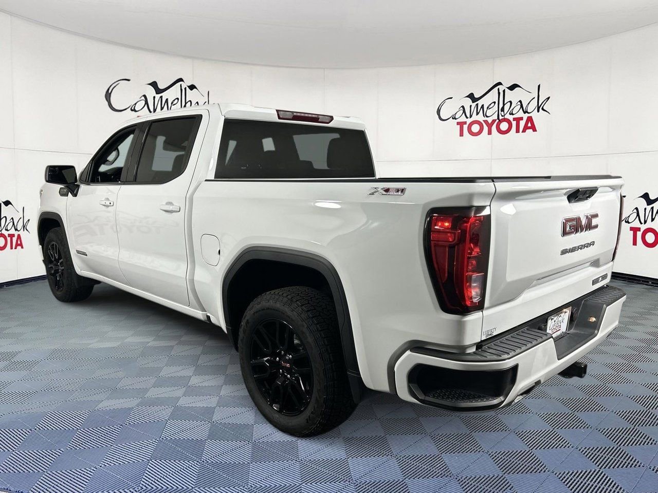Used 2024 GMC Sierra 1500 Elevation w/ X31 Off-Road Package image 5