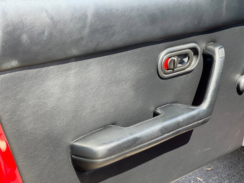Used 1990 MAZDA MX-5 Miata RWD image 7