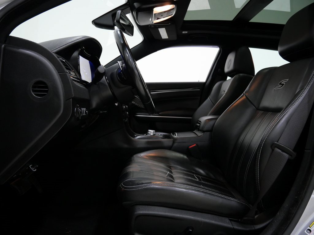 Used 2020 Chrysler 300 S image 13