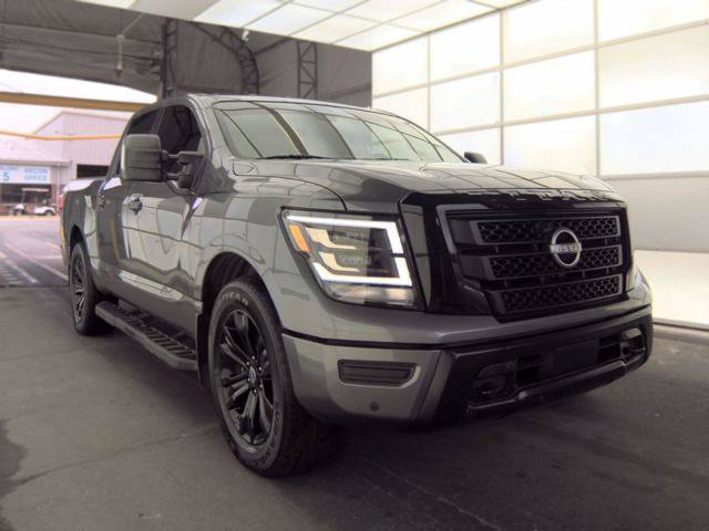 Used 2024 Nissan Titan SV RWD image 6