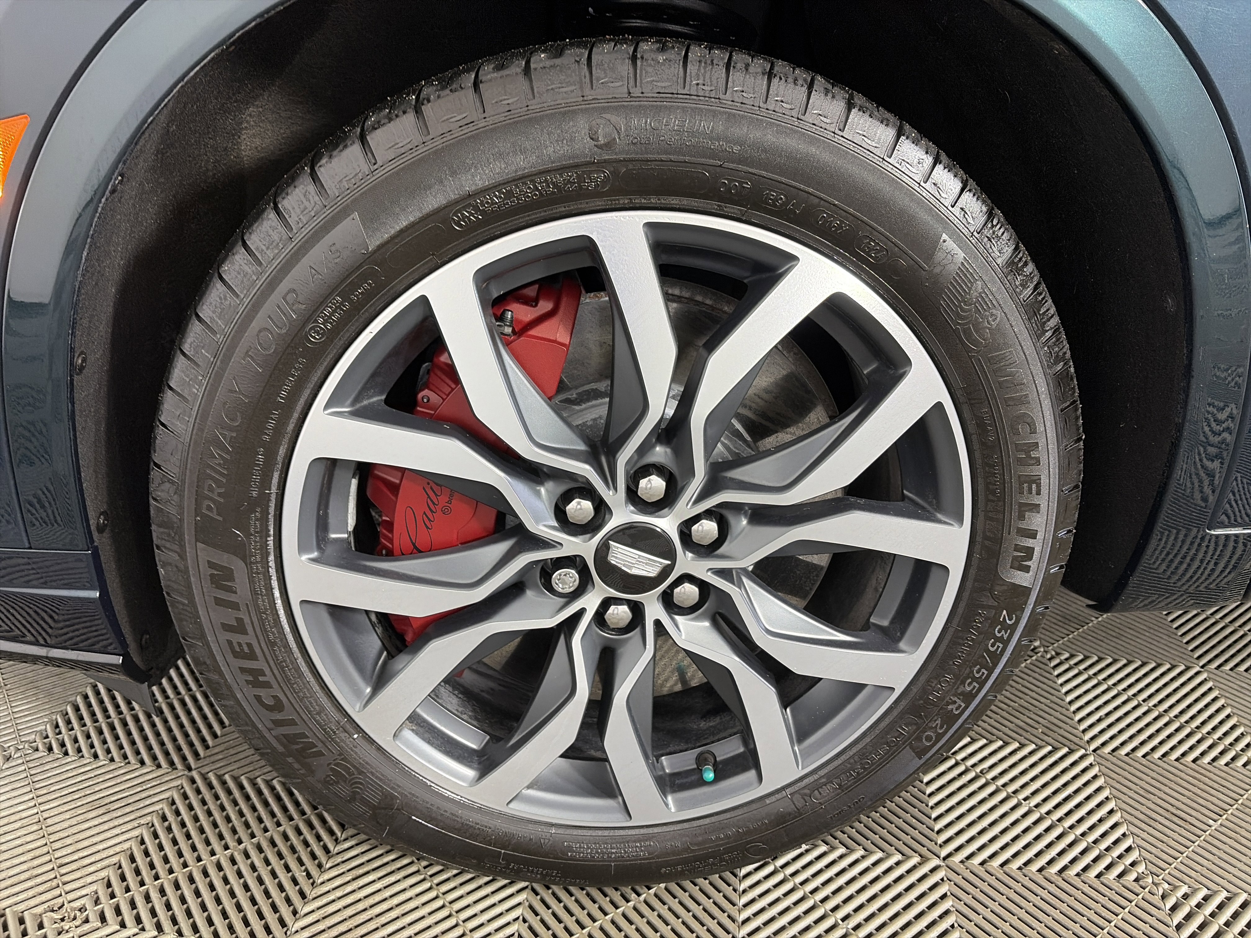 Certified 2024 Cadillac XT6 Sport w/ Technology Package image 14