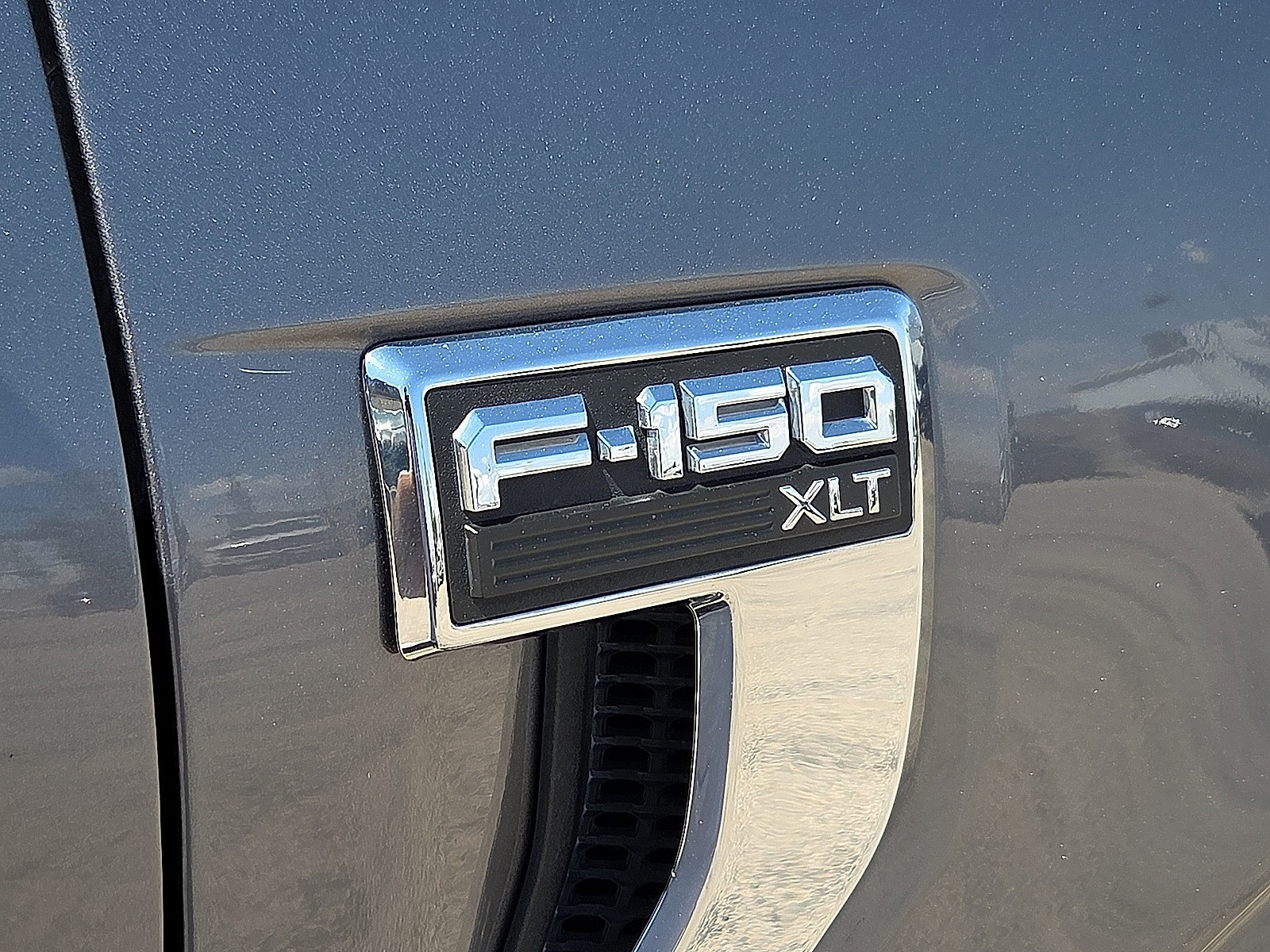 Certified 2022 Ford F150 XLT w/ Equipment Group 301A Mid RWD image 8