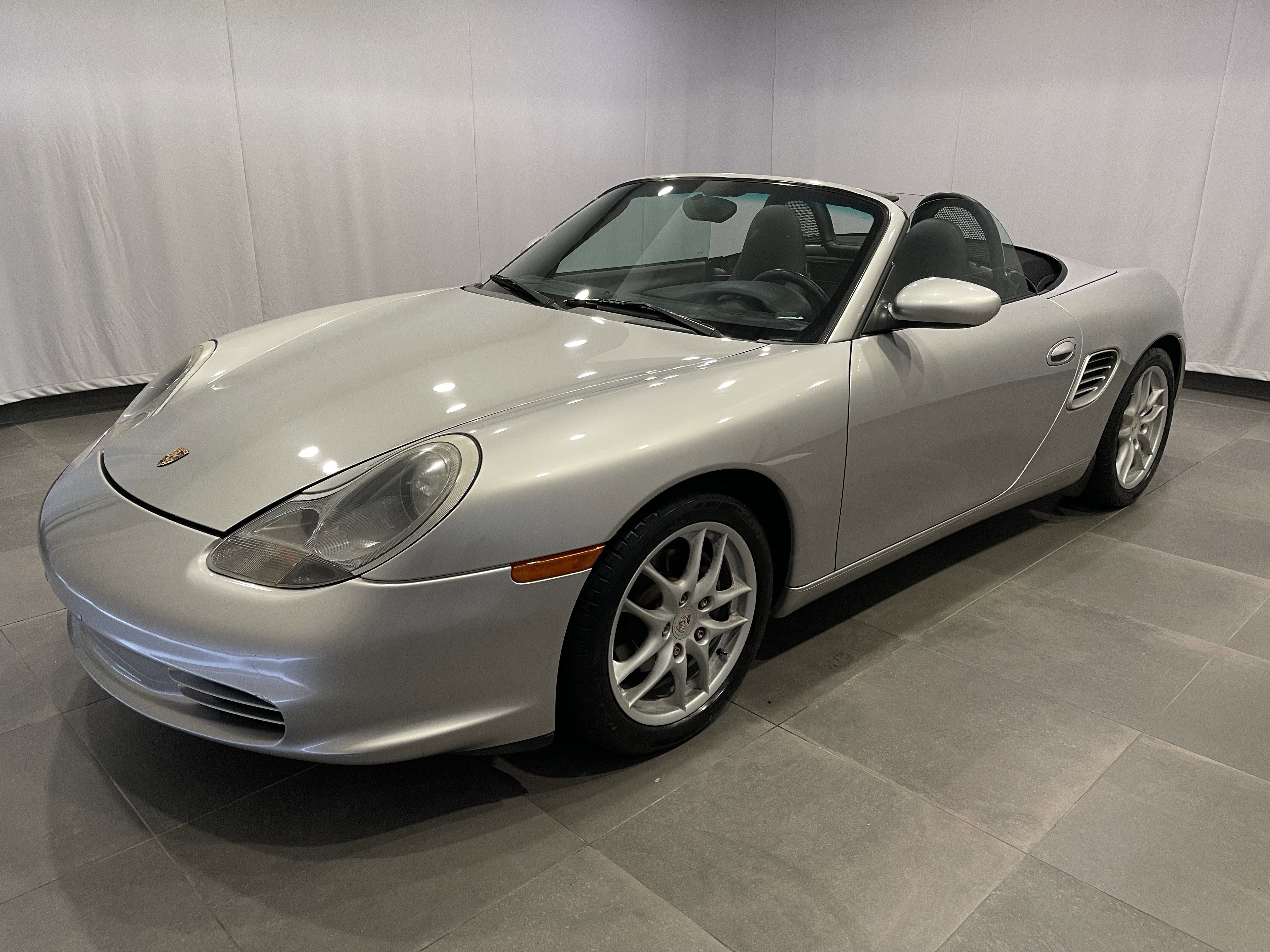 Used 2003 Porsche Boxster RWD image 27