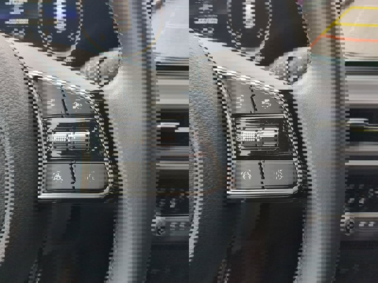 Certified 2025 Kia Seltos EX w/ EX Sunroof Package image 21