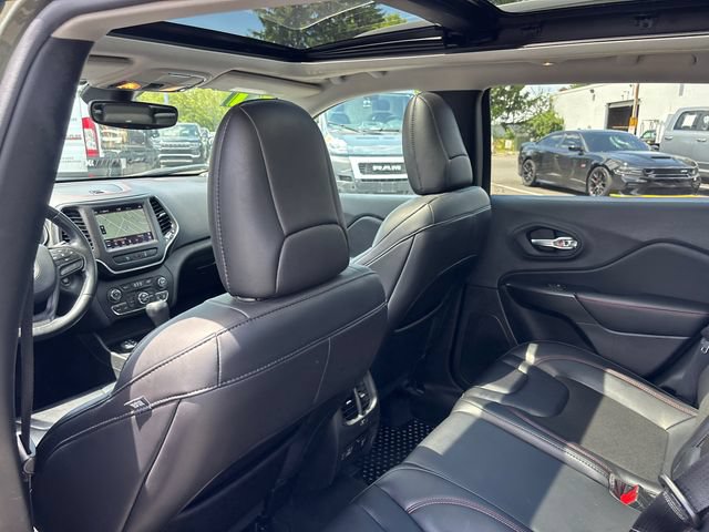 Used 2021 Jeep Cherokee Trailhawk w/ Sun, Sound & Nav Group AWD/4WD image 9