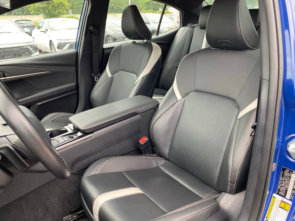 Used 2025 Toyota Camry SE FWD image 24