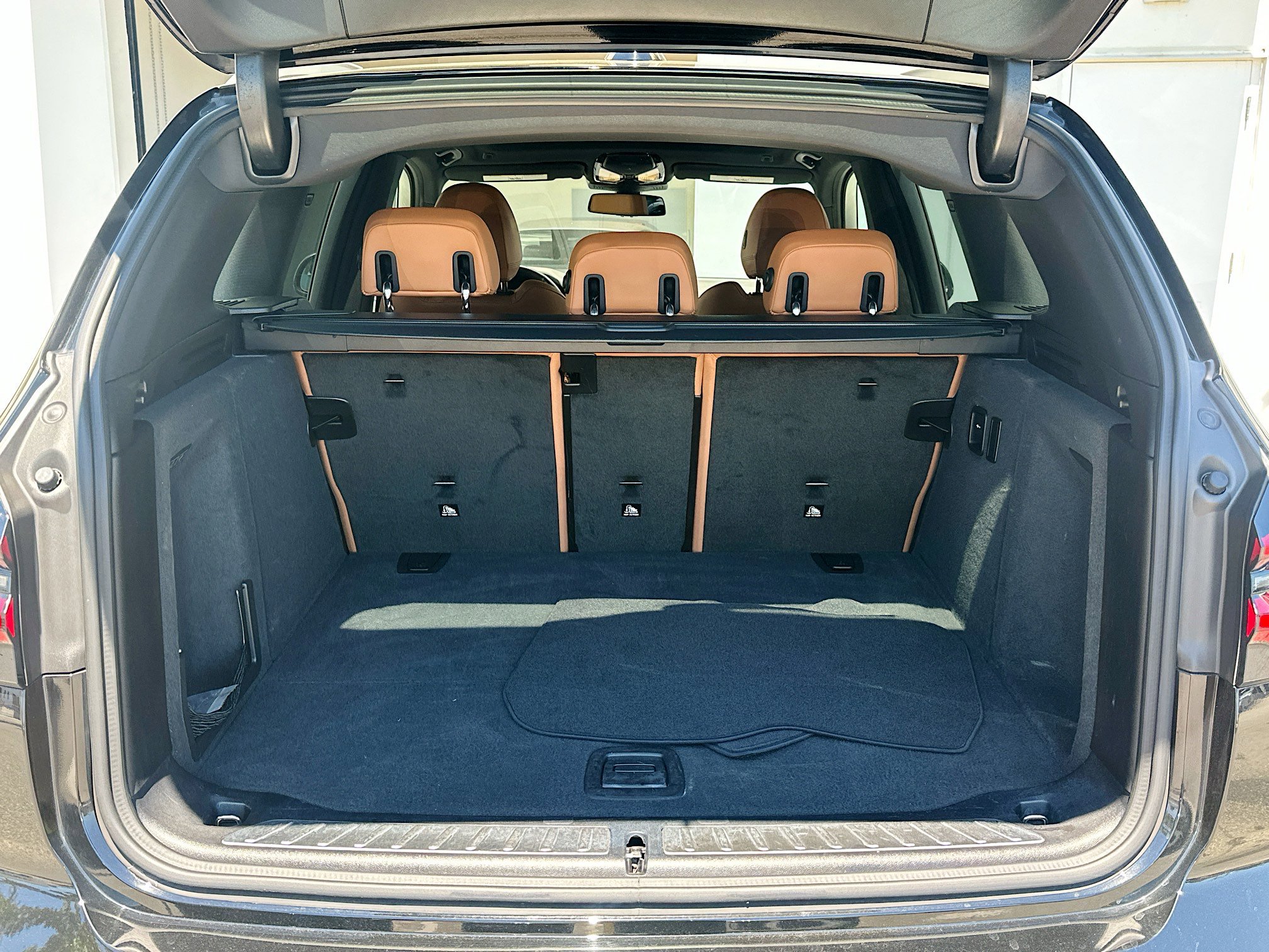 Used 2024 BMW X3 sDrive30i w/ Premium Package image 23