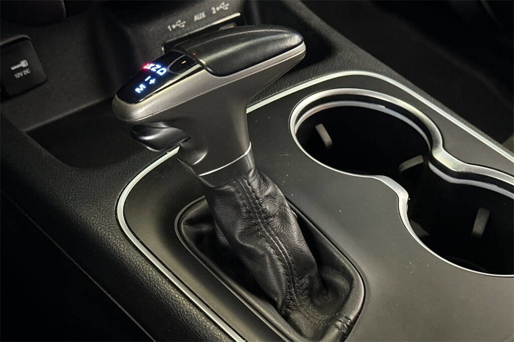 Used 2020 Dodge Durango SXT image 22
