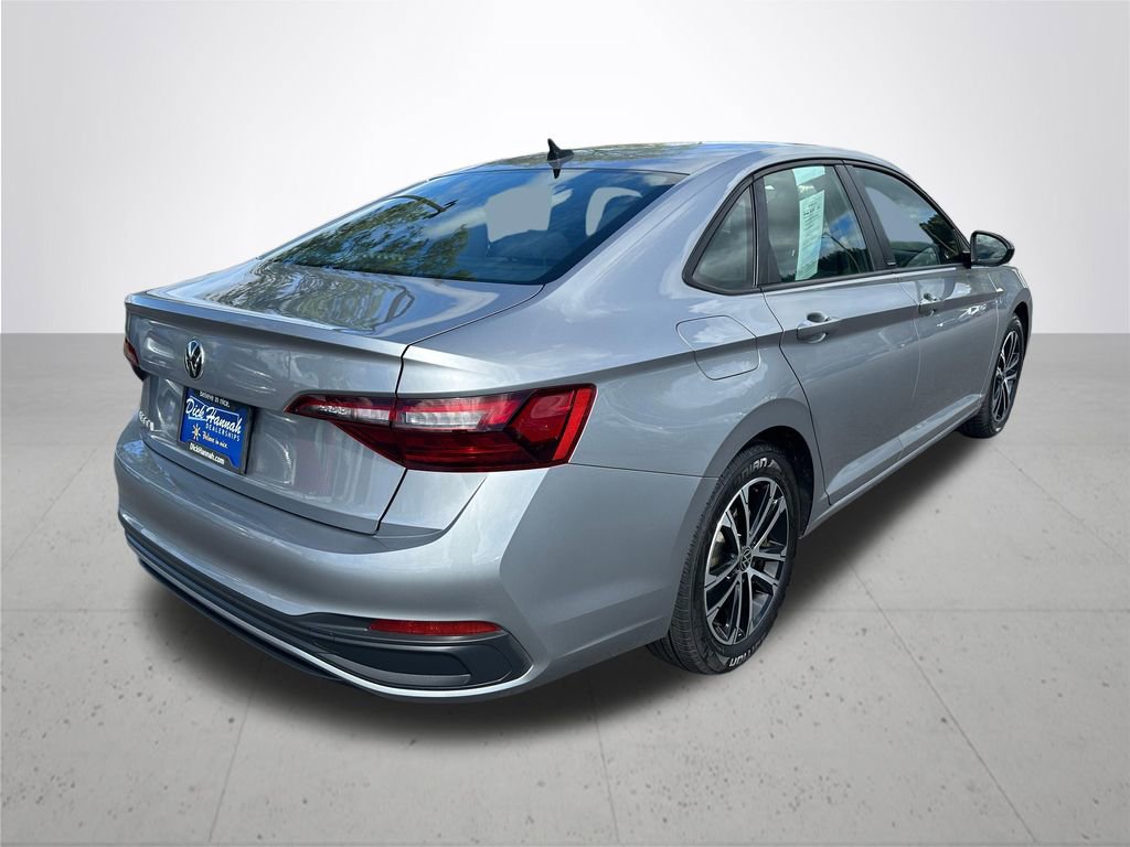Used 2024 Volkswagen Jetta Sport FWD image 7