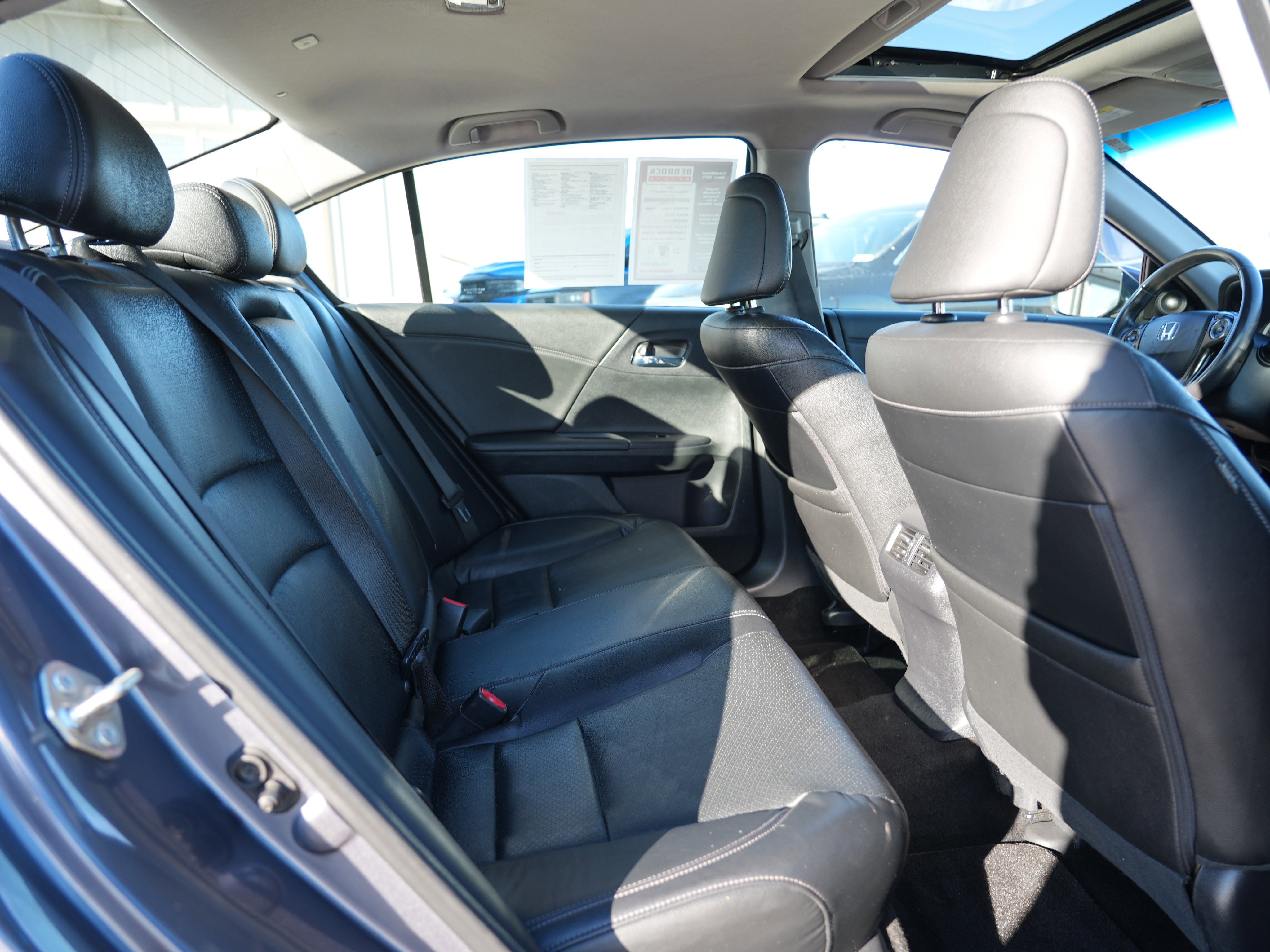 Used 2017 Honda Accord EX-L image 13